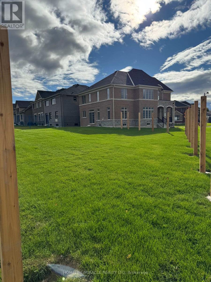 11 Cranes Heights, Adjala-Tosorontio (Colgan), Ontario  L0G 1W0 - Photo 32 - N12478357
