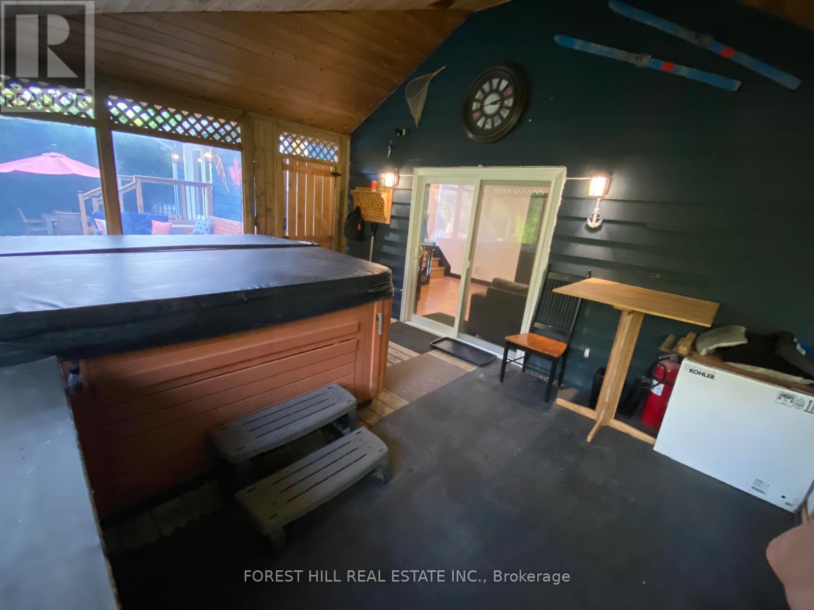 216 Timmons Street, Blue Mountains, Ontario  L9Y 0L2 - Photo 24 - X12418421