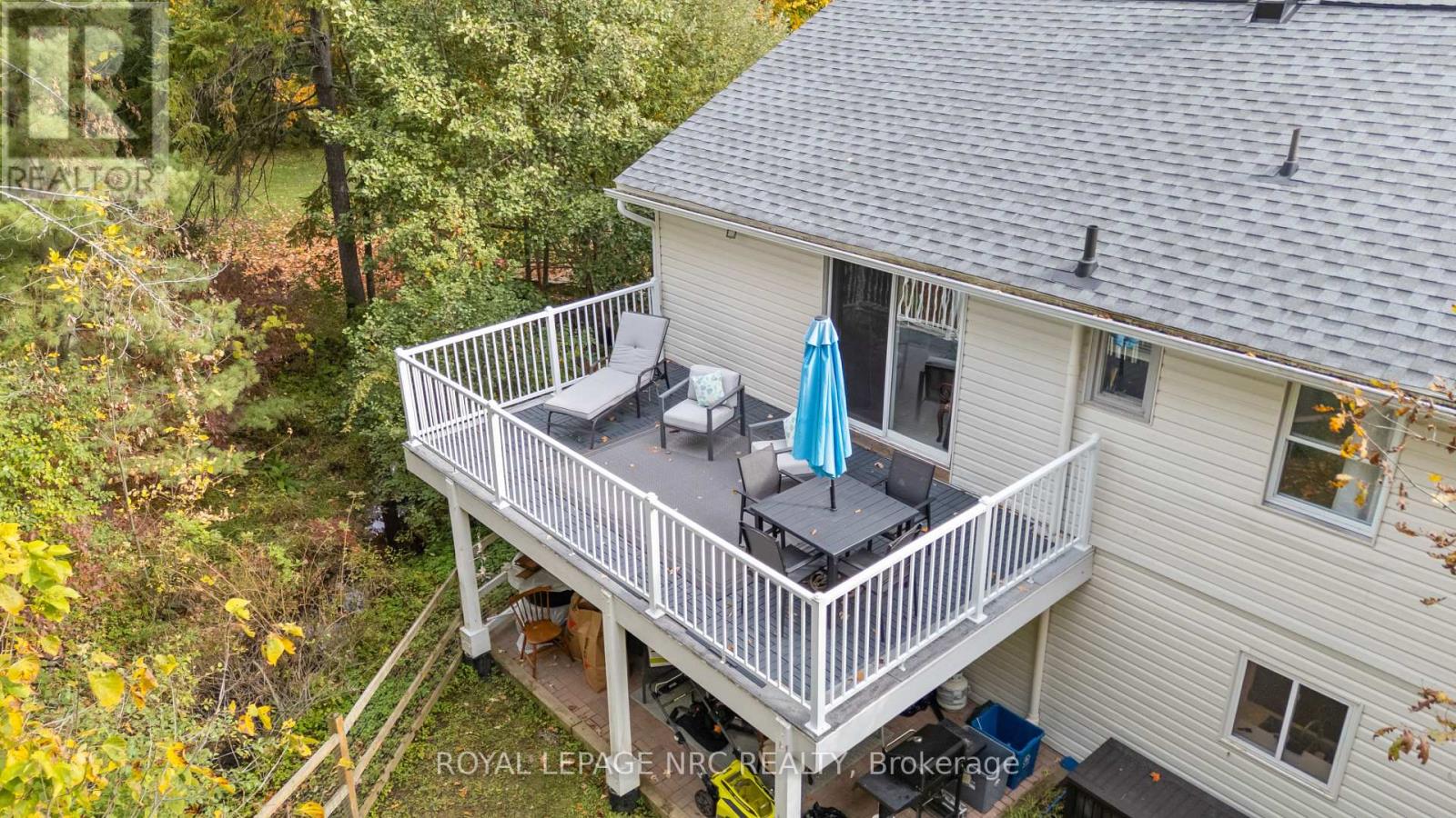 327 Maple Leaf Avenue N, Fort Erie, Ontario  L0S 1N0 - Photo 4 - X12479133