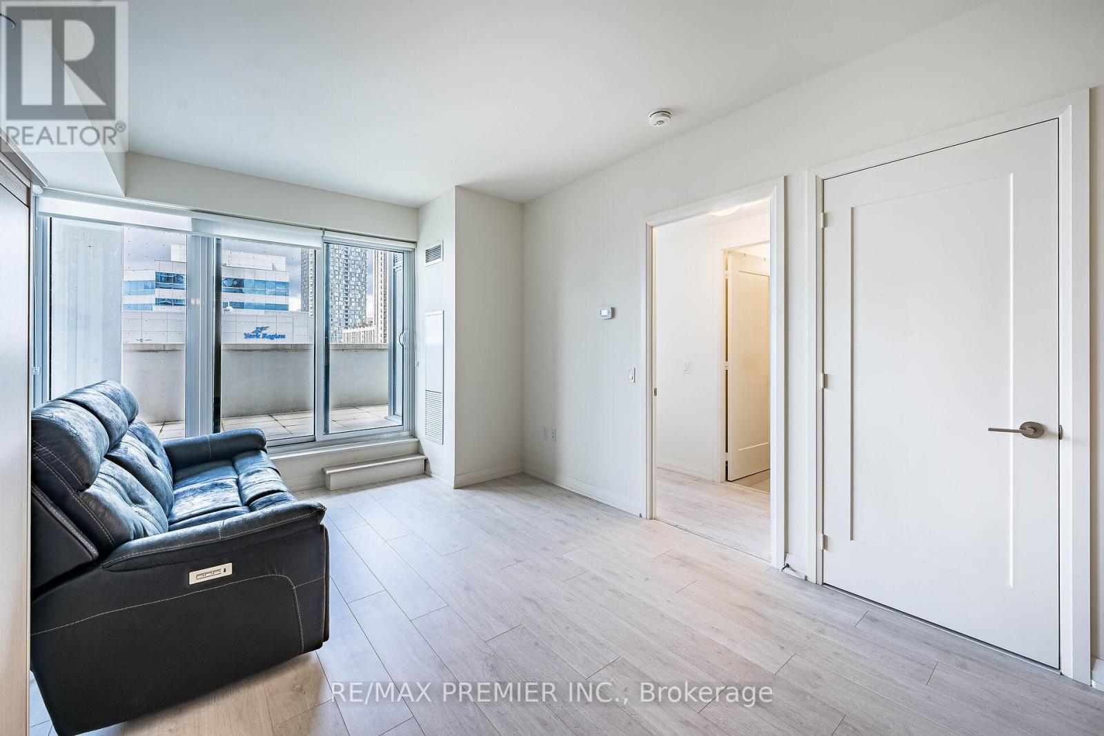 215 - 9000 Jane Street, Vaughan, Ontario  L4K 0M6 - Photo 11 - N12479060