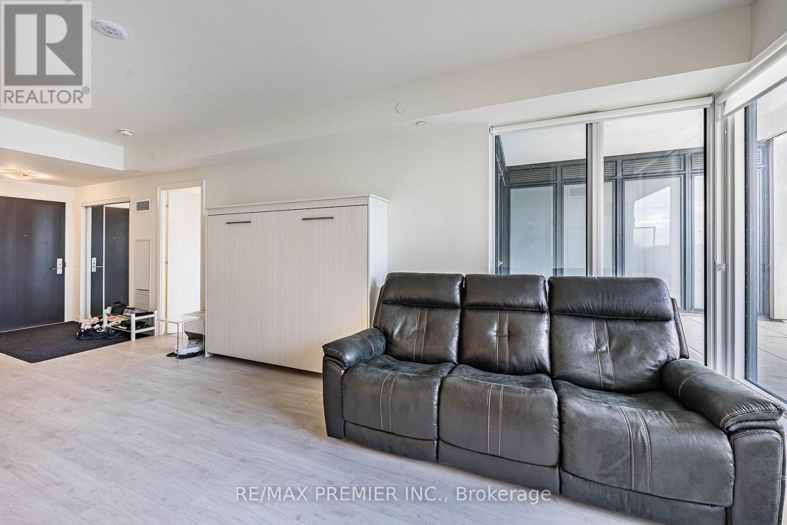 215 - 9000 Jane Street, Vaughan, Ontario  L4K 0M6 - Photo 12 - N12479060