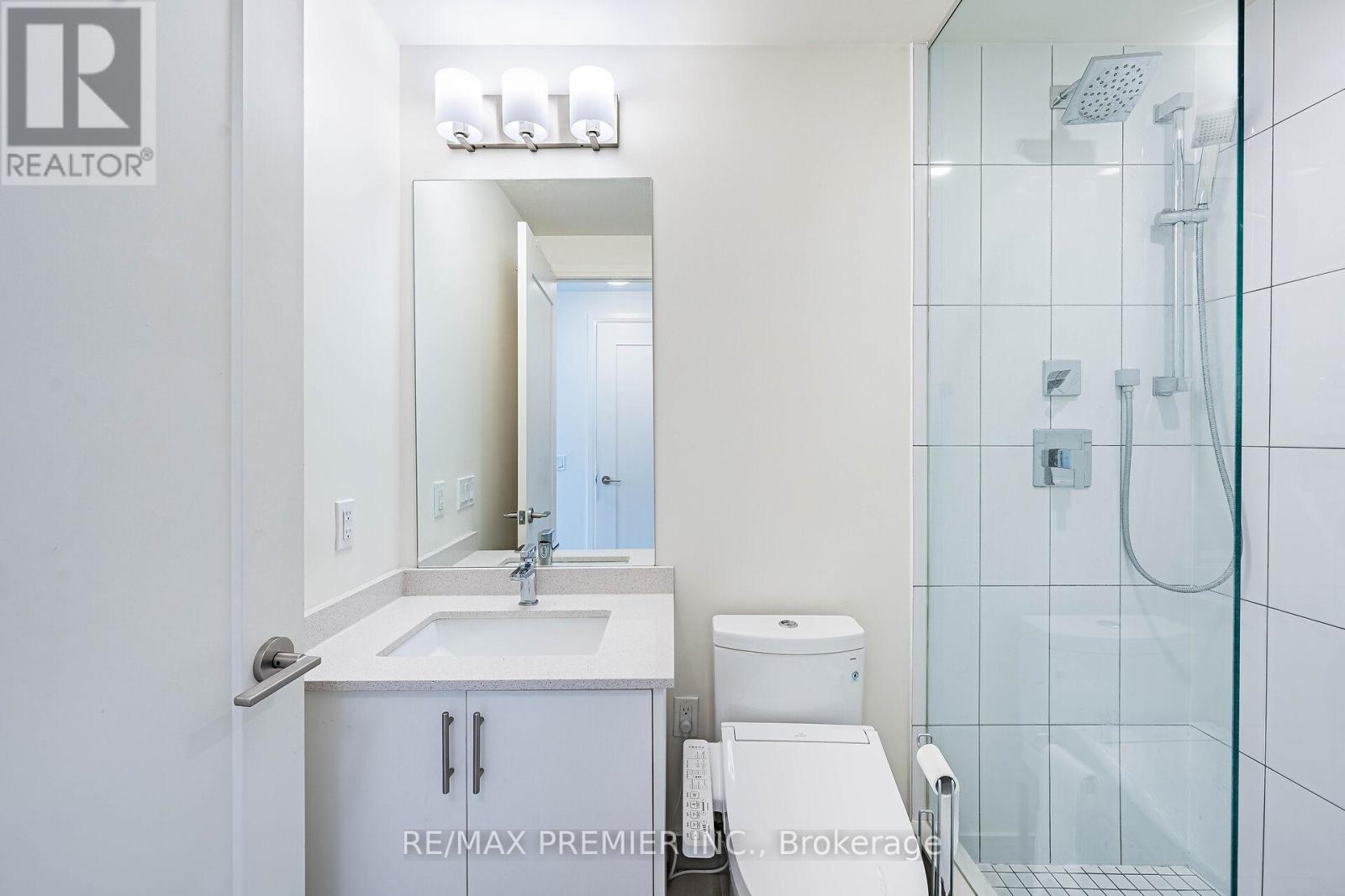 215 - 9000 Jane Street, Vaughan, Ontario  L4K 0M6 - Photo 21 - N12479060