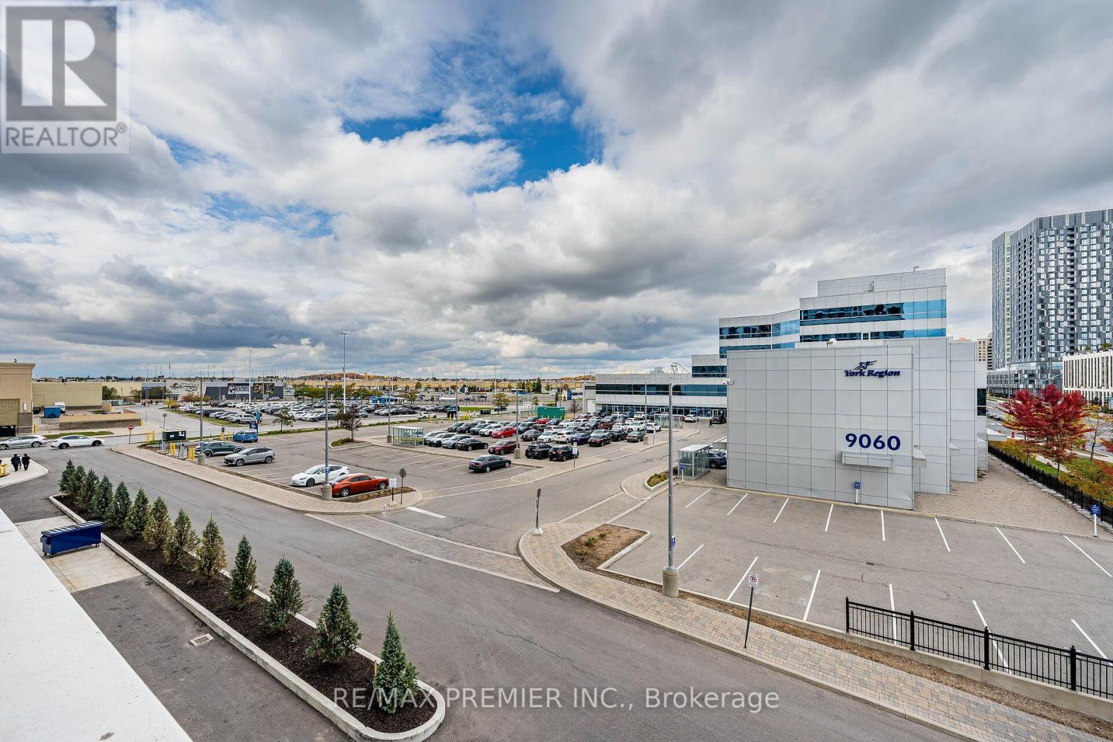 215 - 9000 Jane Street, Vaughan, Ontario  L4K 0M6 - Photo 35 - N12479060