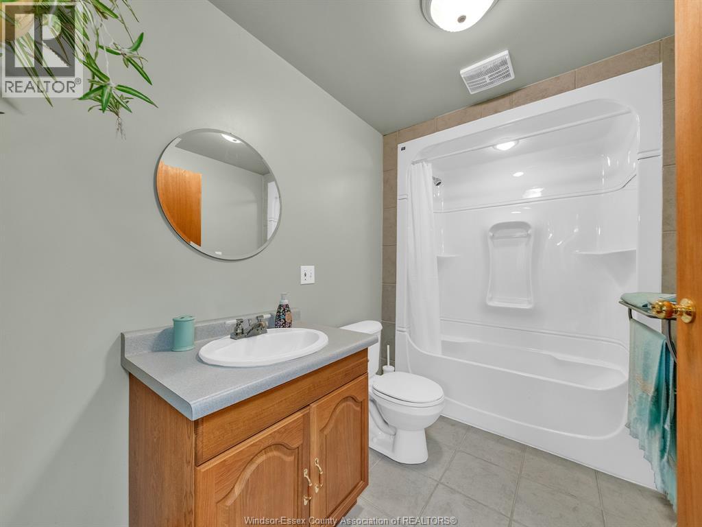 7 Longbeach Drive, Leamington, Ontario  N8H 4H9 - Photo 36 - 25027028