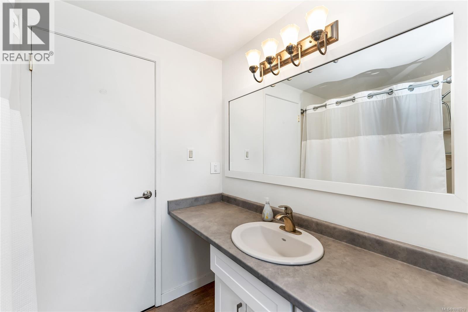 242 Portsmouth Dr, Colwood, British Columbia  V9C 1R9 - Photo 19 - 1018212