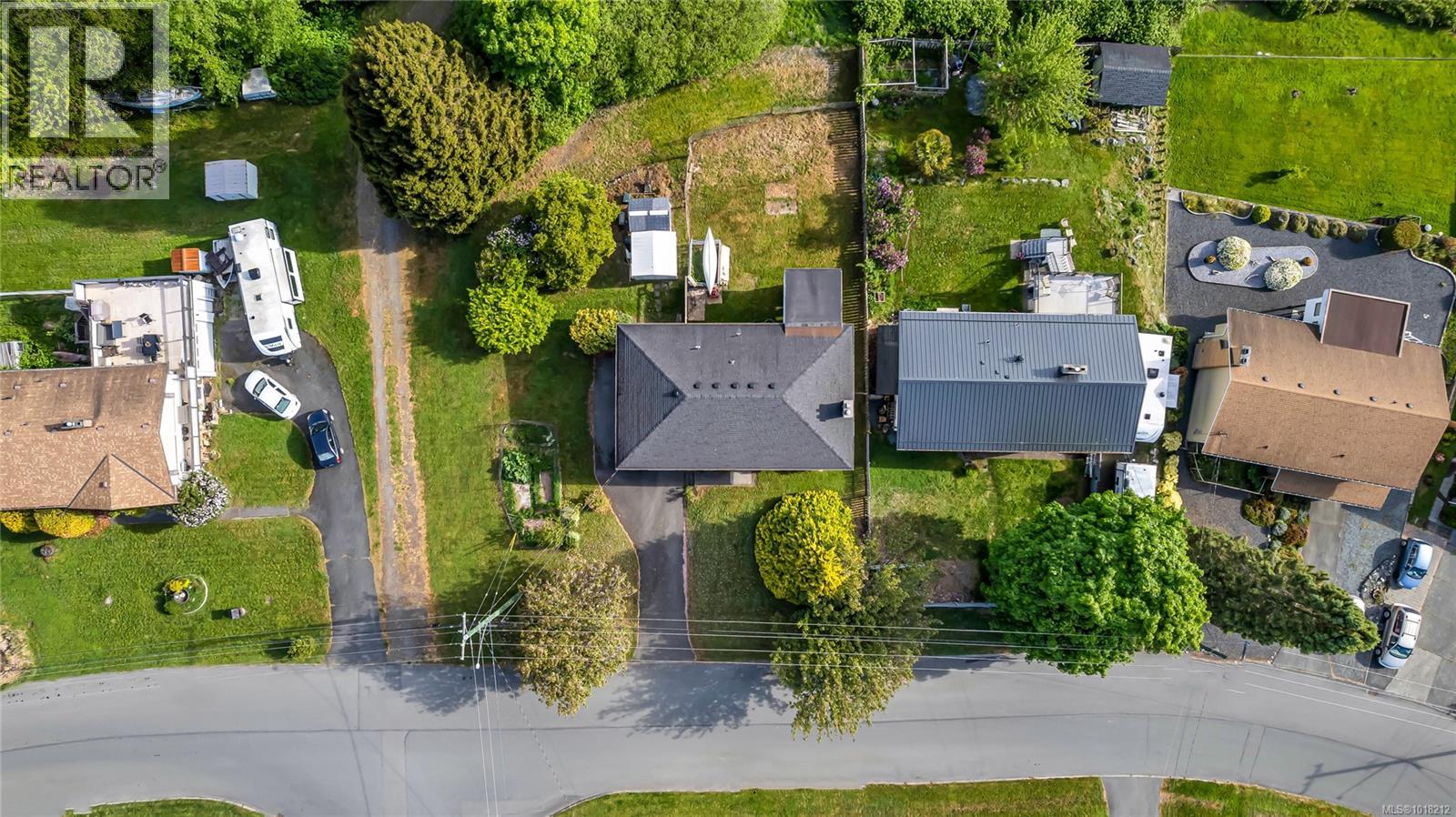 242 Portsmouth Dr, Colwood, British Columbia  V9C 1R9 - Photo 3 - 1018212
