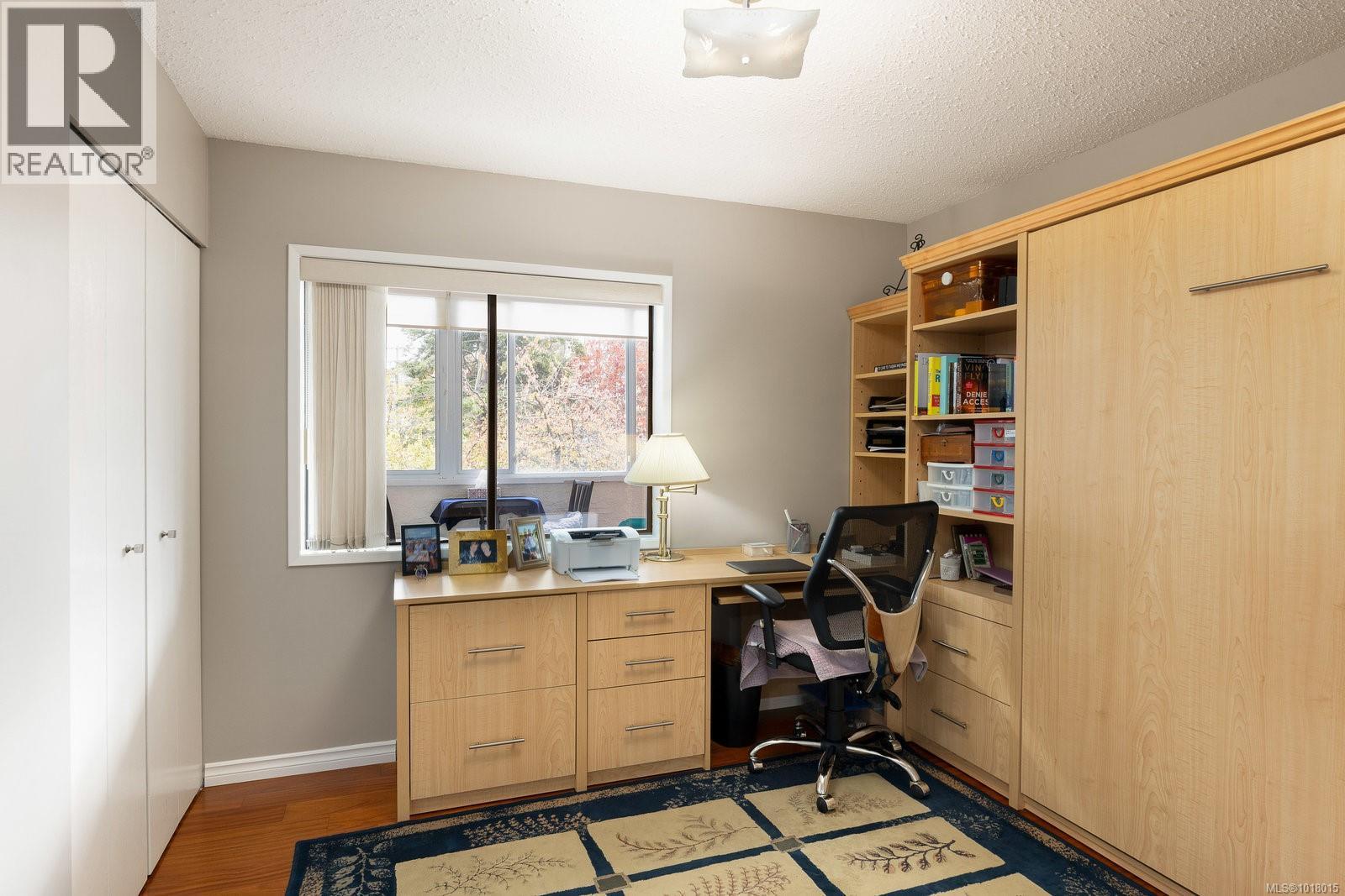 202 9900 Fifth St, Sidney, British Columbia  V8L 2X3 - Photo 13 - 1018015