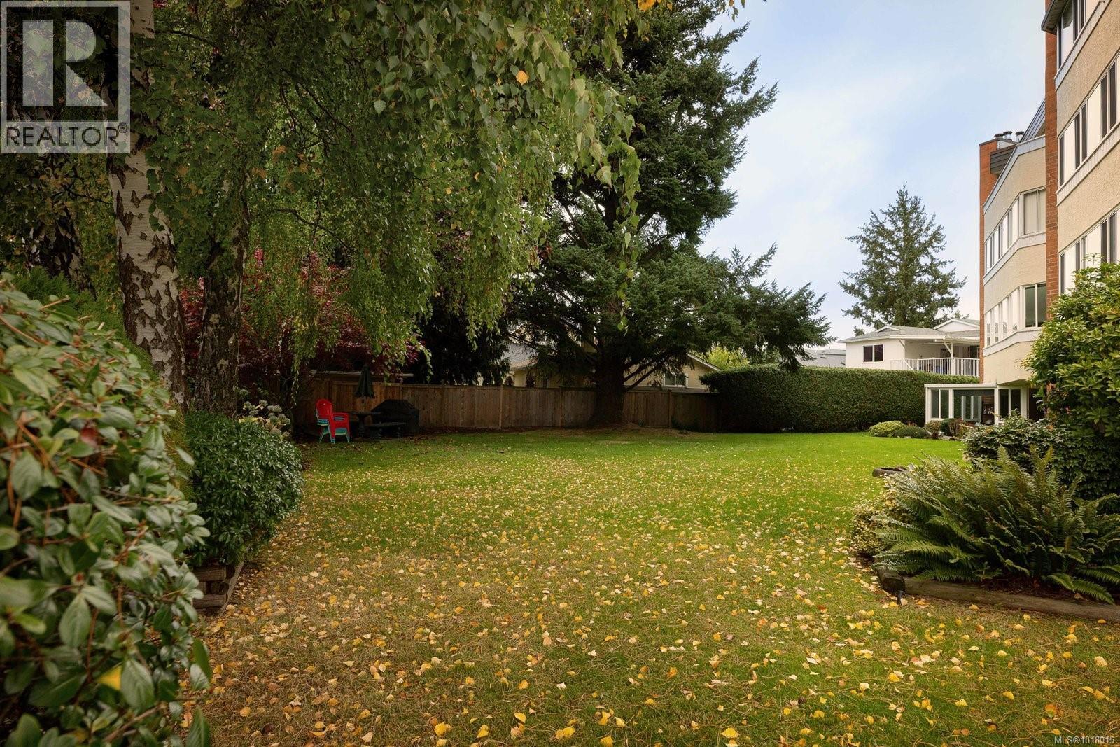 202 9900 Fifth St, Sidney, British Columbia  V8L 2X3 - Photo 24 - 1018015