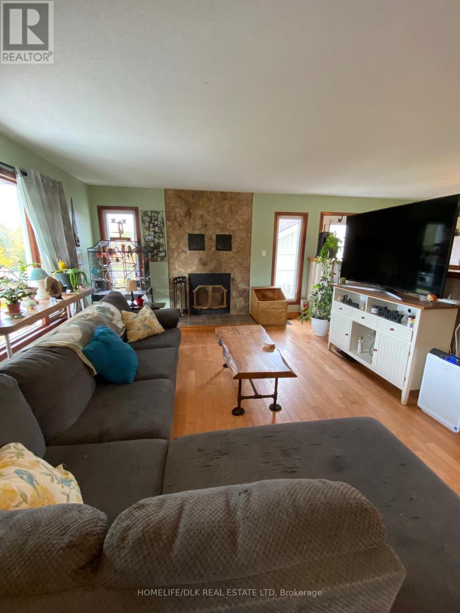 947 Townline Road N, North Grenville, Ontario  K0G 1J0 - Photo 3 - X12479135