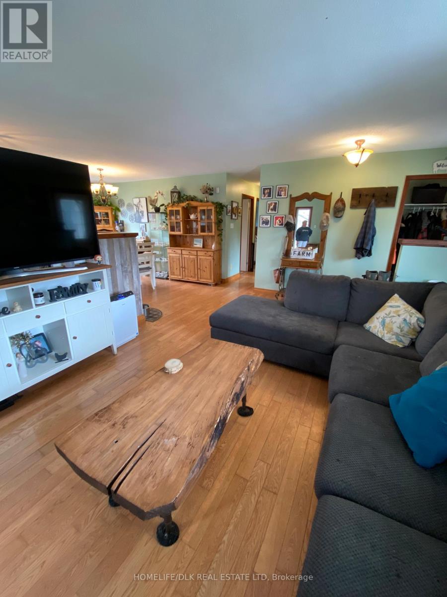 947 Townline Road N, North Grenville, Ontario  K0G 1J0 - Photo 6 - X12479135