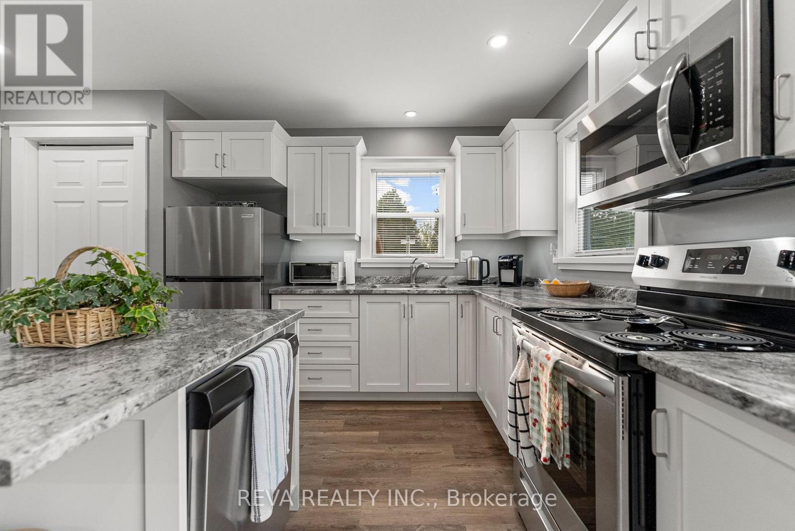 83 Siberia Road, Madawaska Valley, Ontario  K0J 1B0 - Photo 6 - X12479146