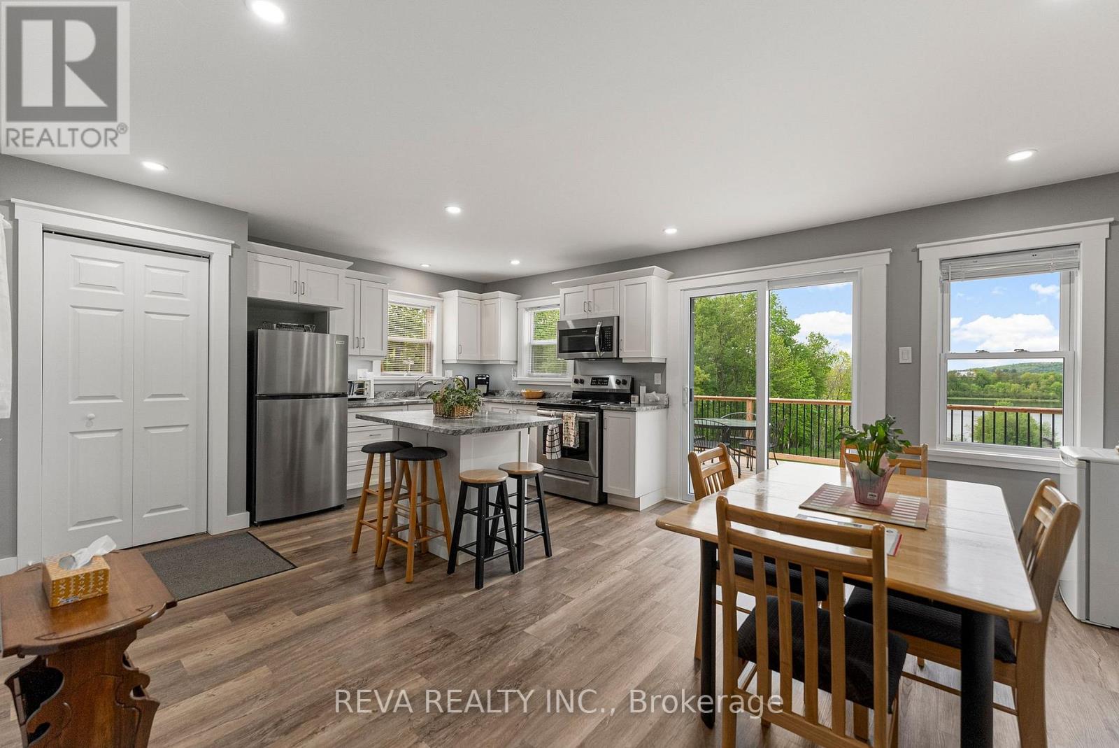 83 Siberia Road, Madawaska Valley, Ontario  K0J 1B0 - Photo 7 - X12479146