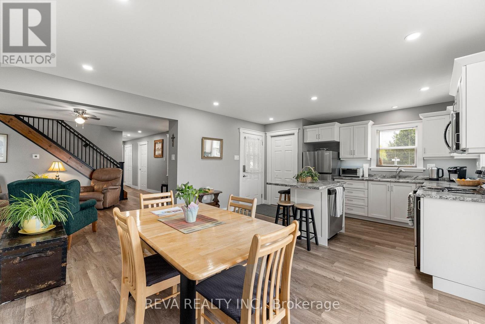 83 Siberia Road, Madawaska Valley, Ontario  K0J 1B0 - Photo 9 - X12479146