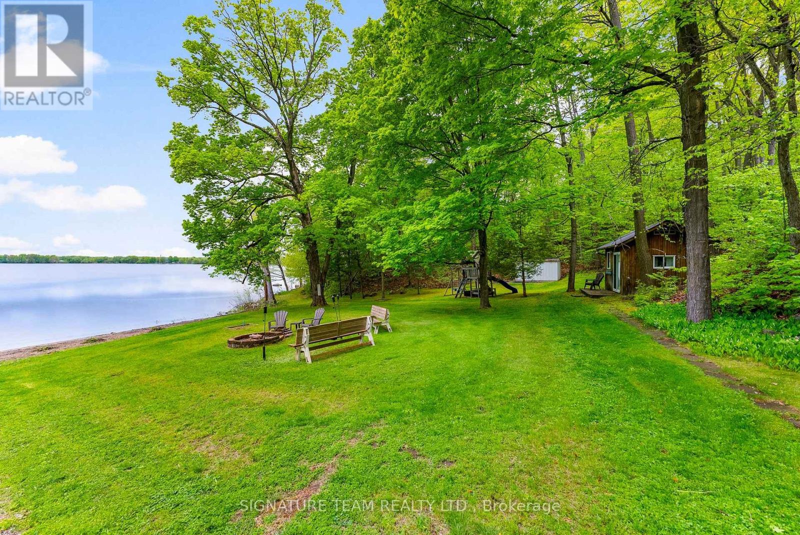585b Two Mile Trail, Whitewater Region, Ontario  K8A 6W3 - Photo 11 - X12476616