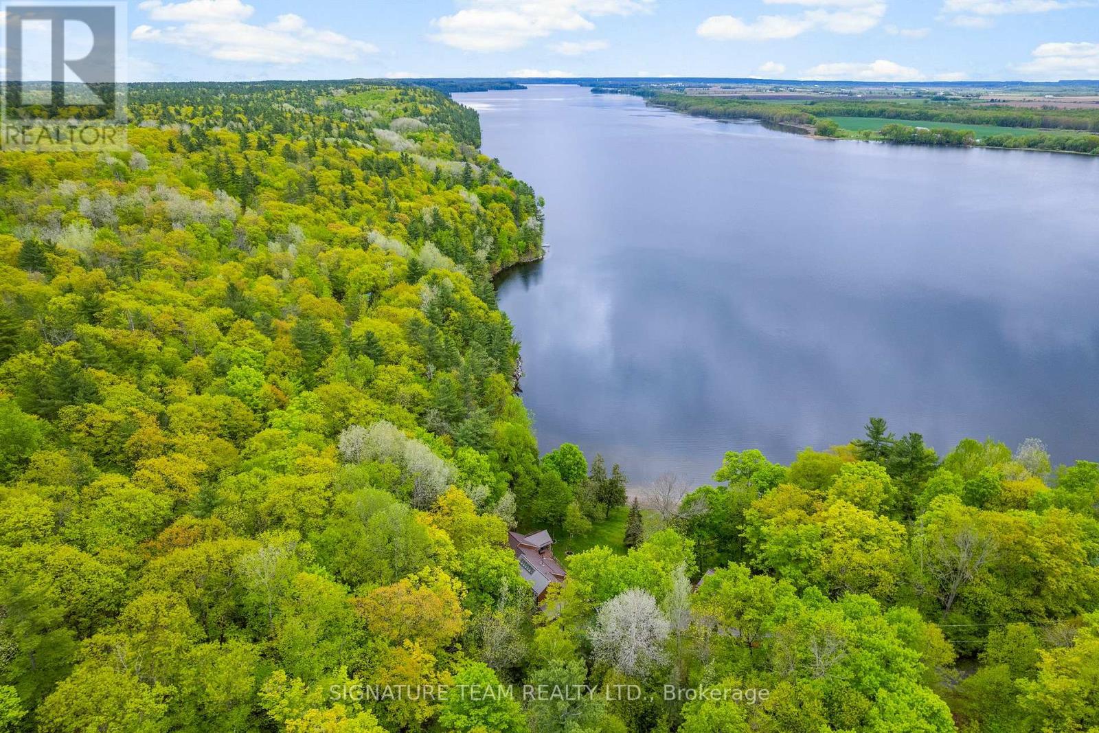 585b Two Mile Trail, Whitewater Region, Ontario  K8A 6W3 - Photo 7 - X12476616