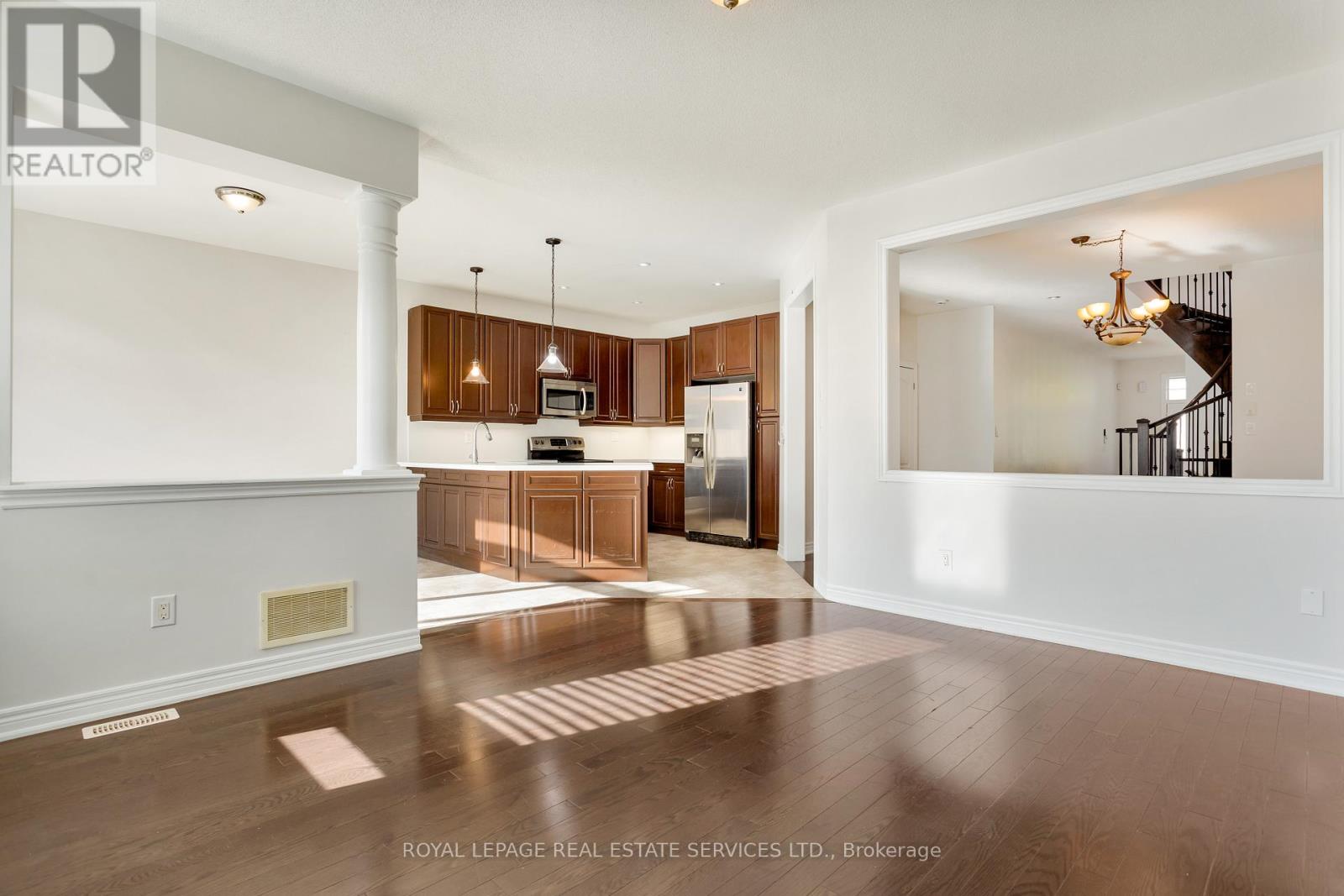 2464 Quetico Crescent, Oakville, Ontario  L6M 0R4 - Photo 11 - W12479084