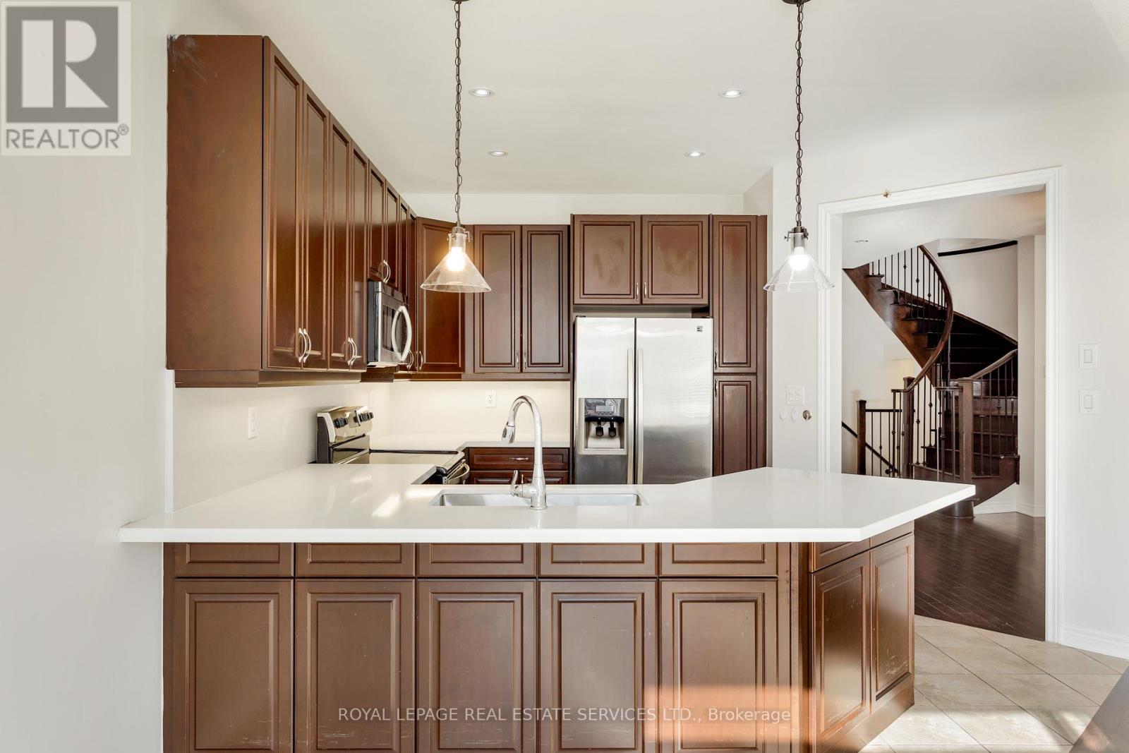 2464 Quetico Crescent, Oakville, Ontario  L6M 0R4 - Photo 16 - W12479084