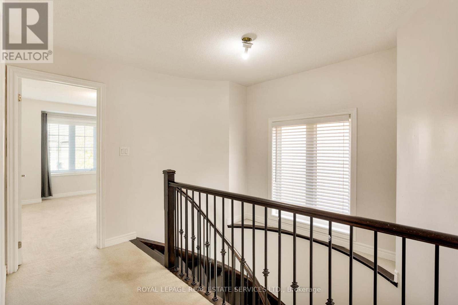 2464 Quetico Crescent, Oakville, Ontario  L6M 0R4 - Photo 23 - W12479084