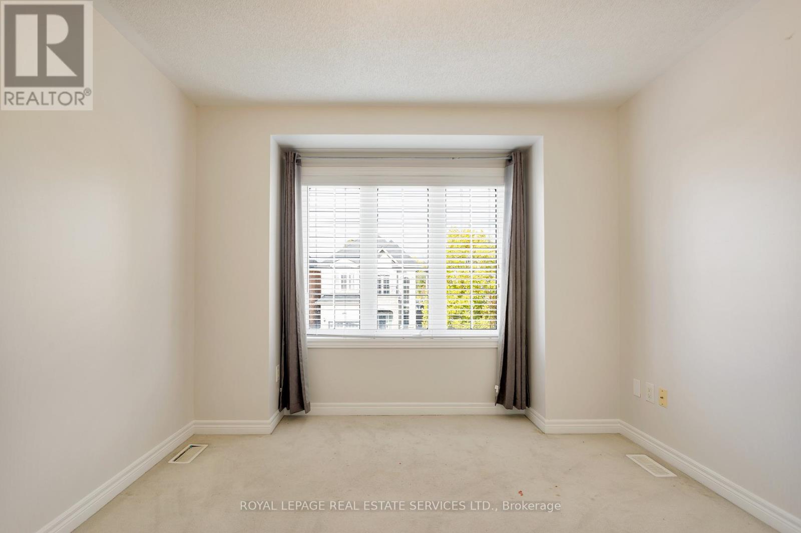 2464 Quetico Crescent, Oakville, Ontario  L6M 0R4 - Photo 29 - W12479084