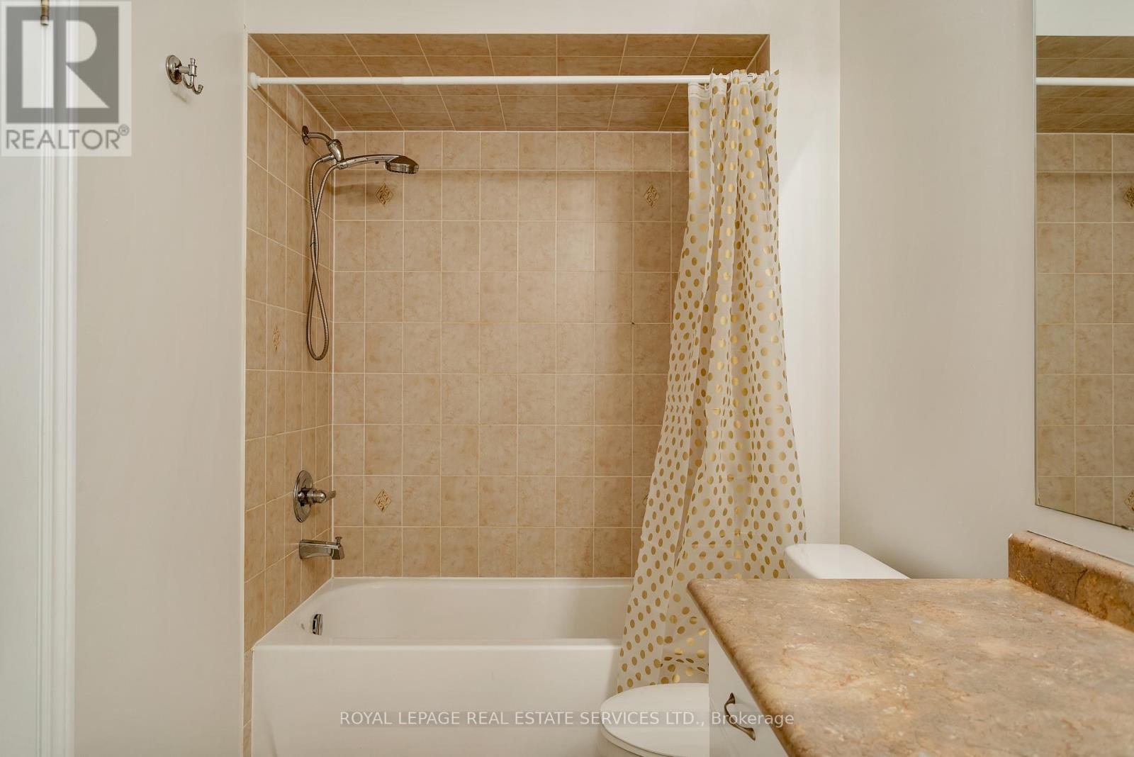 2464 Quetico Crescent, Oakville, Ontario  L6M 0R4 - Photo 31 - W12479084