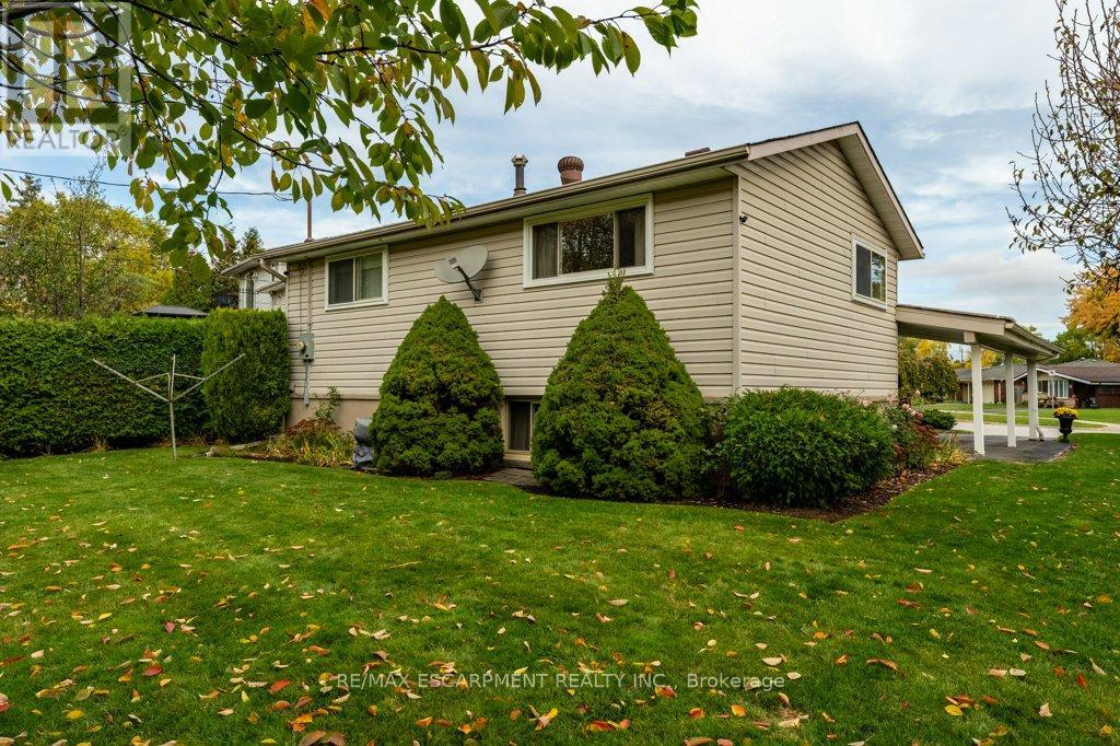 526 Elwood Road, Burlington, Ontario  L7N 3C7 - Photo 34 - W12479088