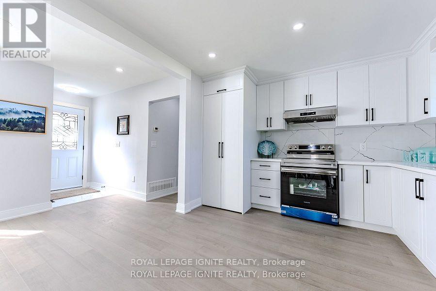 4 Drayton Crescent, Brampton, Ontario  L6T 3G7 - Photo 12 - W12479105