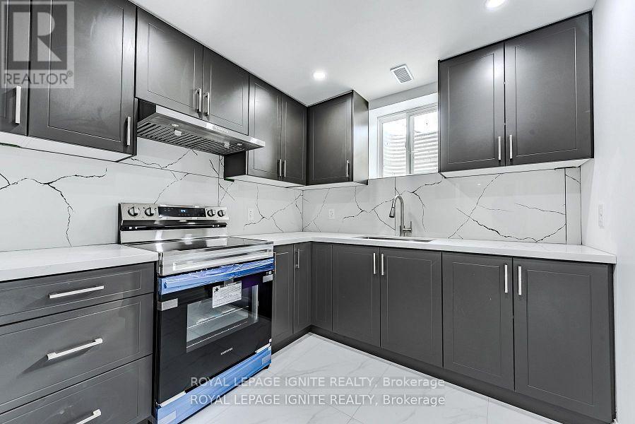 4 Drayton Crescent, Brampton, Ontario  L6T 3G7 - Photo 30 - W12479105