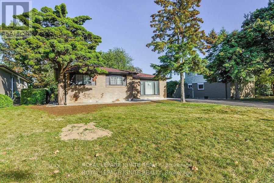 4 Drayton Crescent, Brampton, Ontario  L6T 3G7 - Photo 44 - W12479105