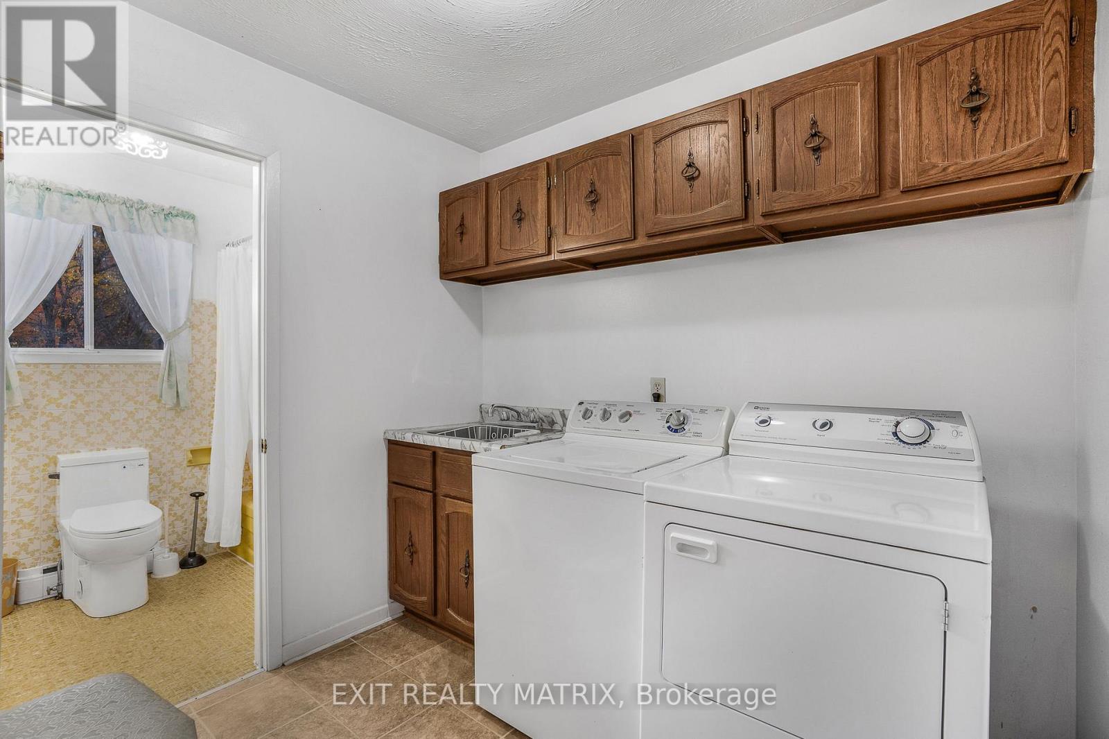 5079 County Rd 17 Road, Alfred And Plantagenet, Ontario  K0B 1A0 - Photo 17 - X12479136
