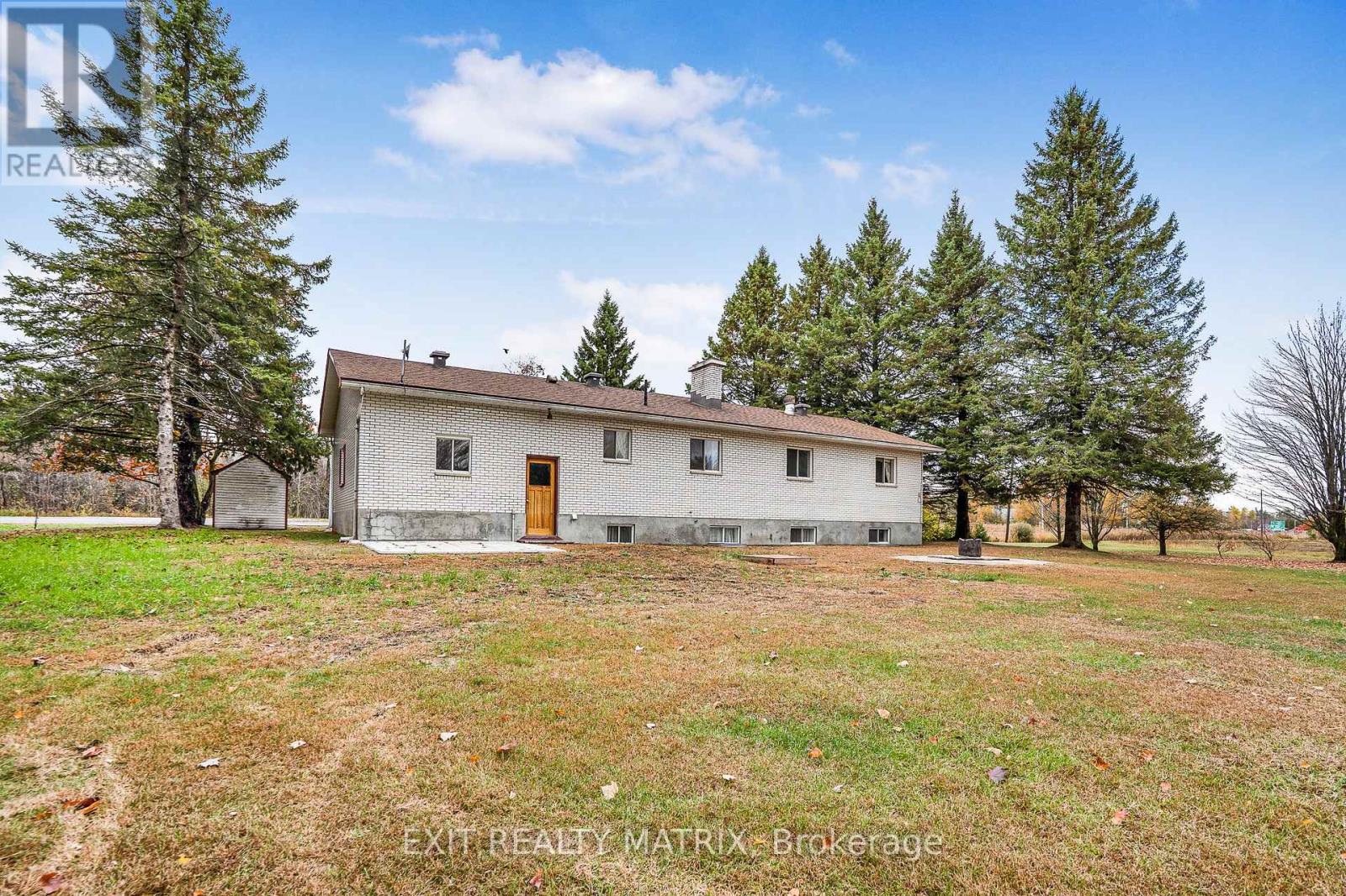 5079 County Rd 17 Road, Alfred And Plantagenet, Ontario  K0B 1A0 - Photo 27 - X12479136
