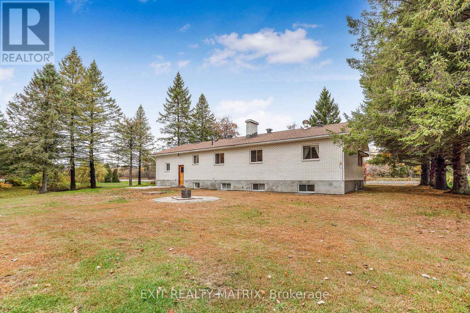 5079 County Rd 17 Road, Alfred And Plantagenet, Ontario  K0B 1A0 - Photo 30 - X12479136