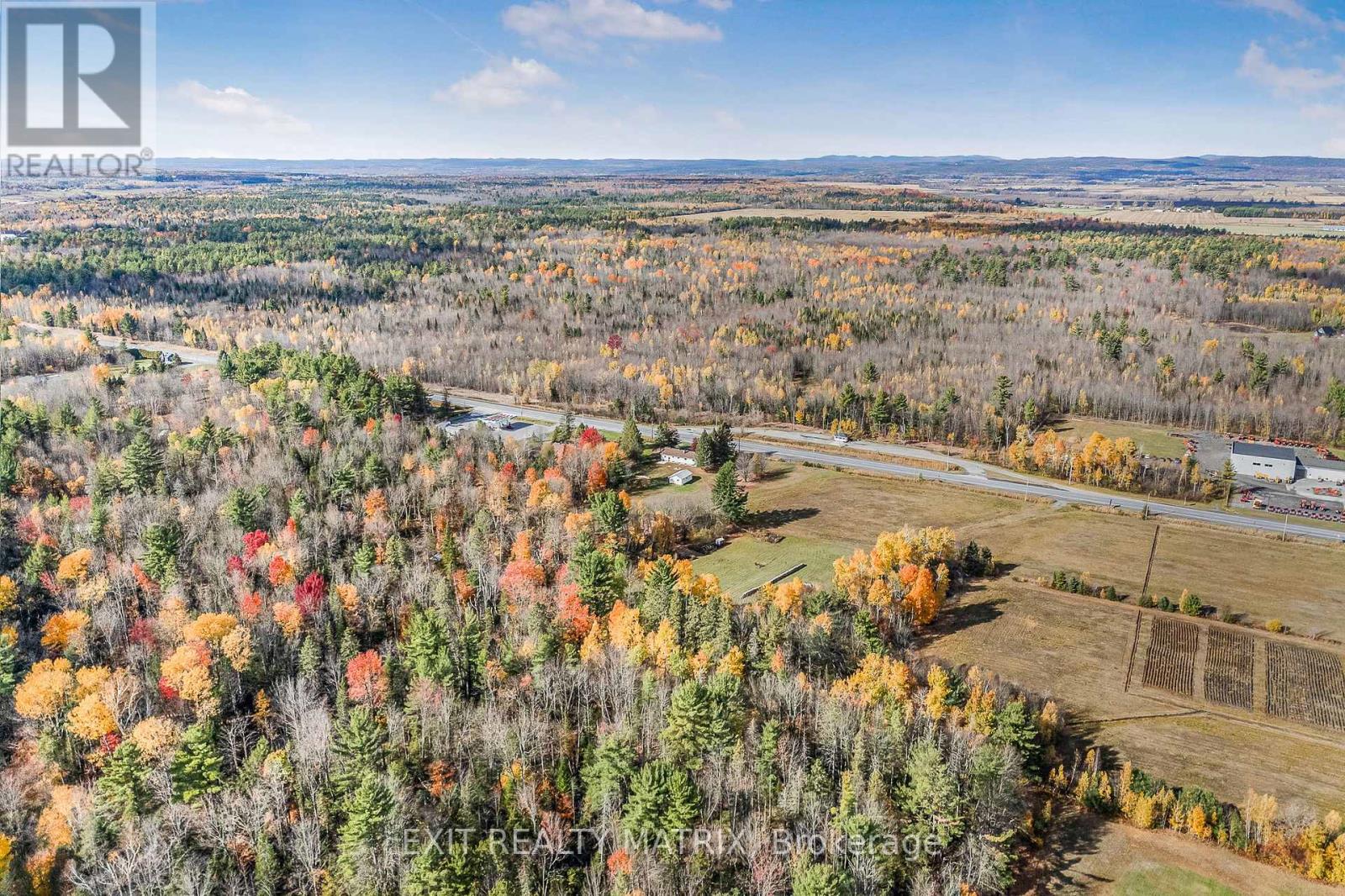 5079 County Rd 17 Road, Alfred And Plantagenet, Ontario  K0B 1A0 - Photo 36 - X12479136