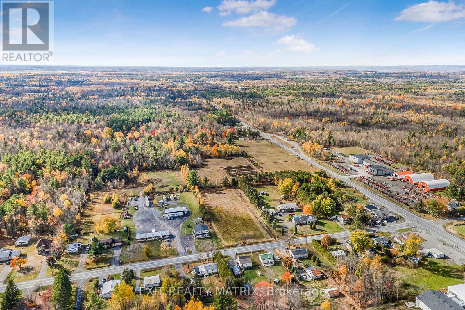 5079 County Rd 17 Road, Alfred And Plantagenet, Ontario  K0B 1A0 - Photo 37 - X12479136