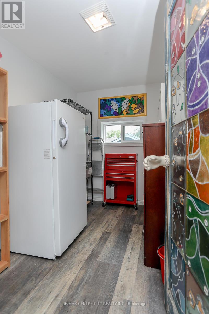 2349 Main Street, London South, Ontario  N6P 1A7 - Photo 28 - X12238725