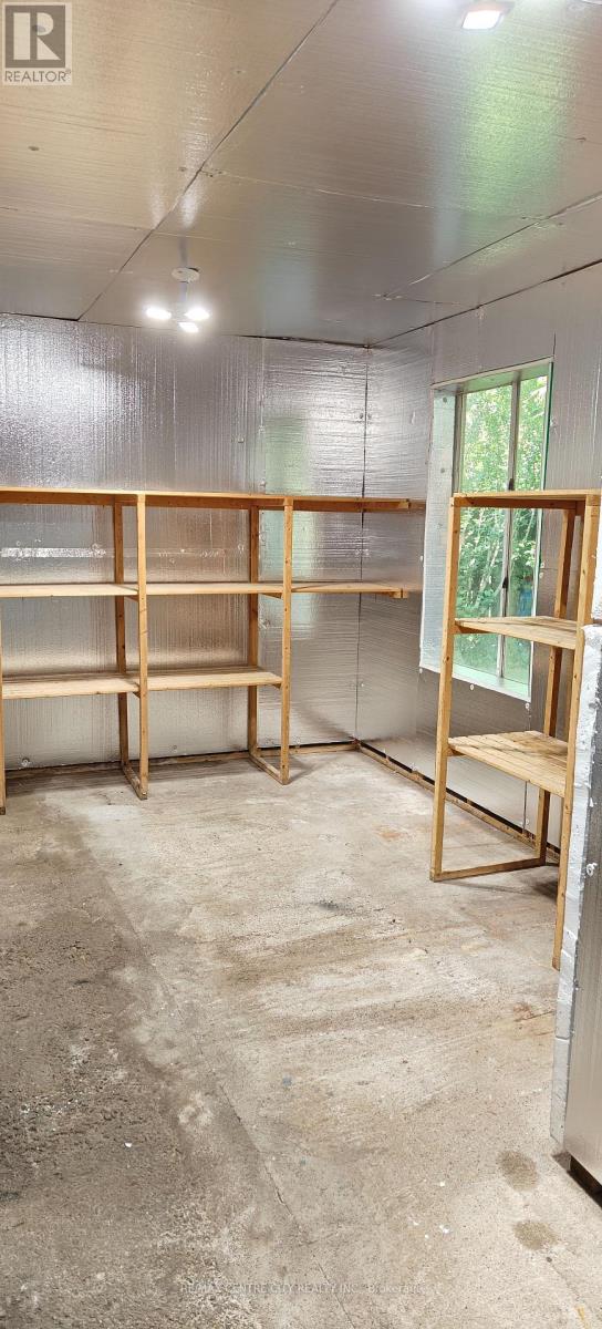 2349 Main Street, London South, Ontario  N6P 1A7 - Photo 38 - X12238725