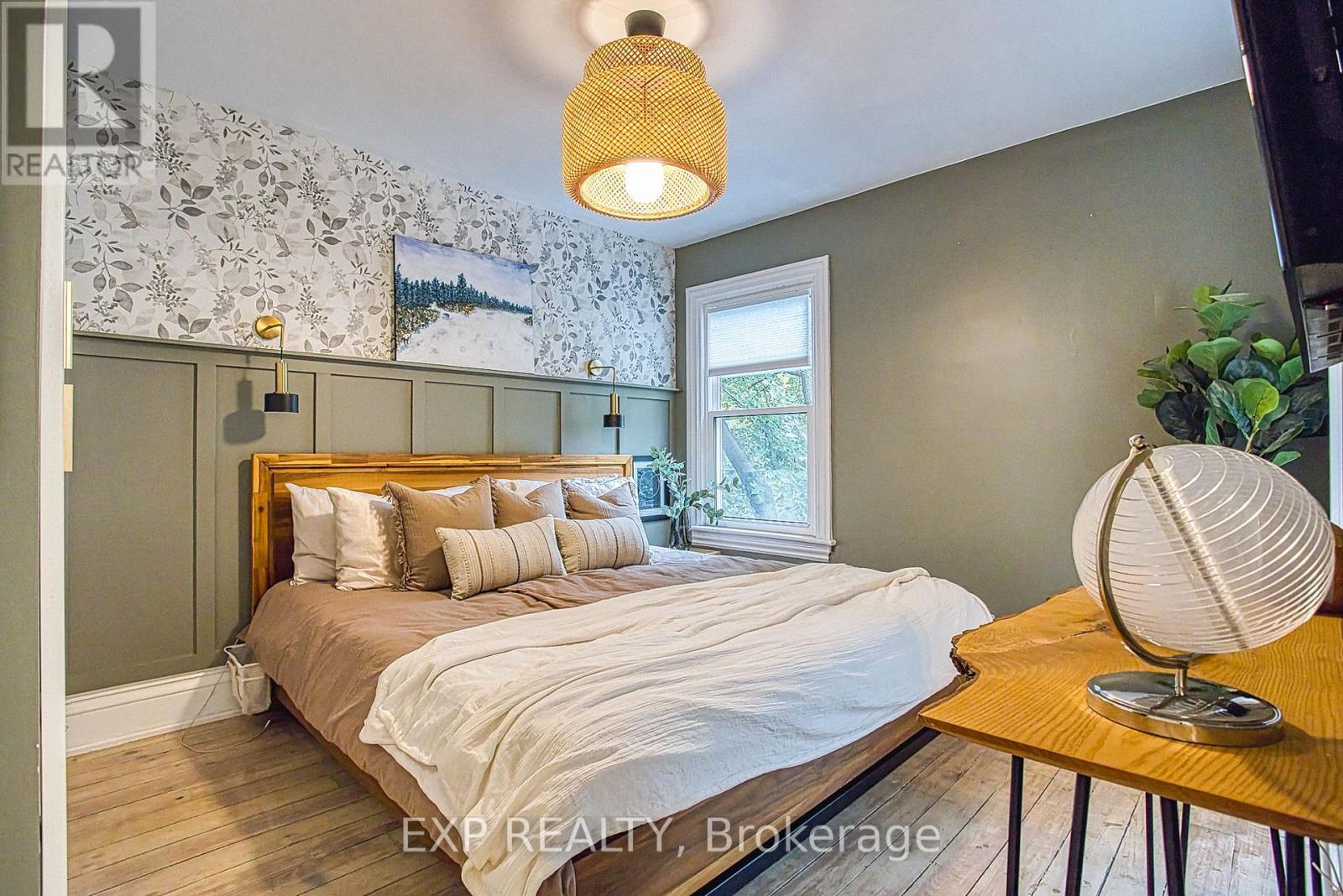 176 Emerald Street S, Hamilton, Ontario  L8N 2V7 - Photo 19 - X12479075