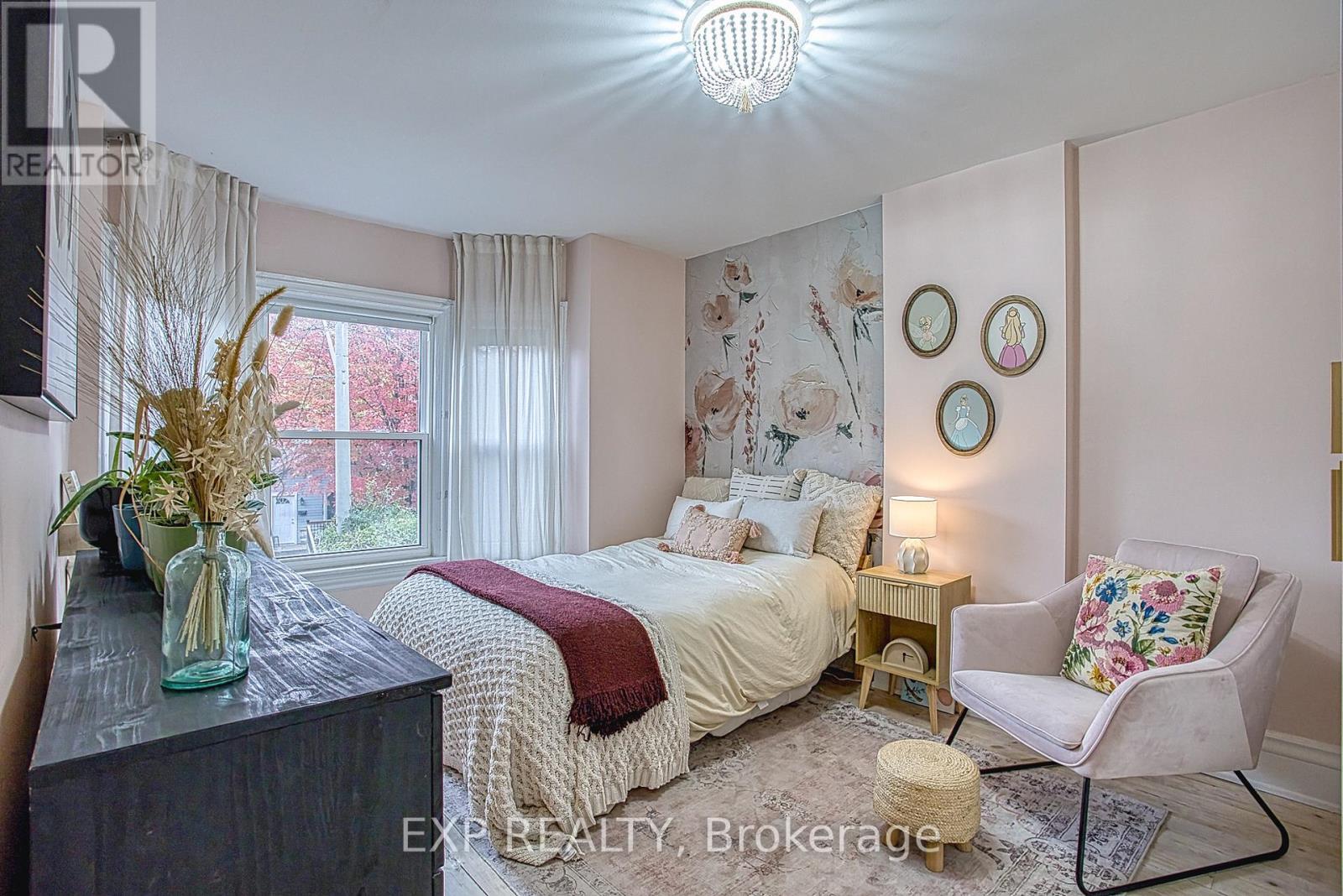 176 Emerald Street S, Hamilton, Ontario  L8N 2V7 - Photo 22 - X12479075