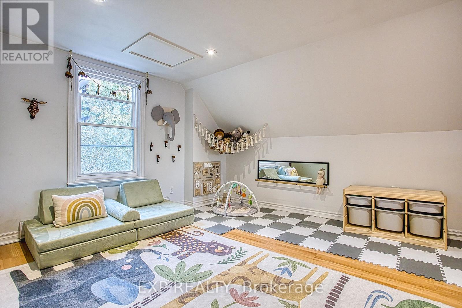 176 Emerald Street S, Hamilton, Ontario  L8N 2V7 - Photo 29 - X12479075