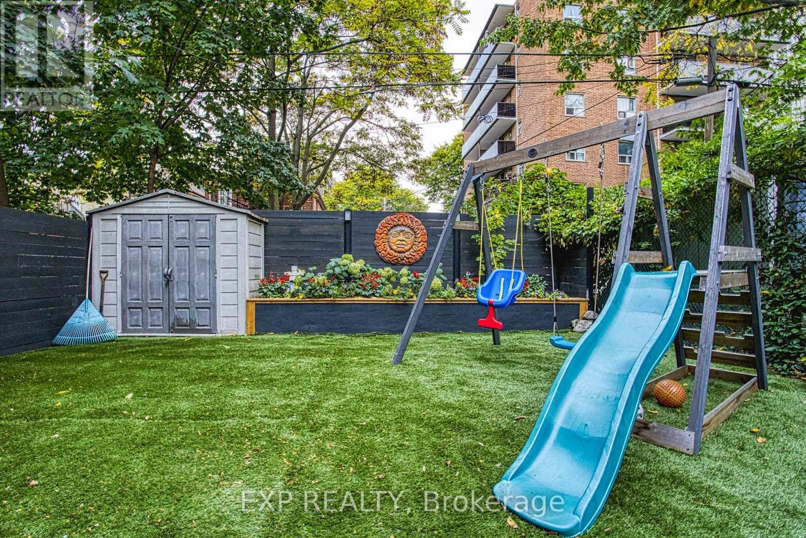 176 Emerald Street S, Hamilton, Ontario  L8N 2V7 - Photo 38 - X12479075