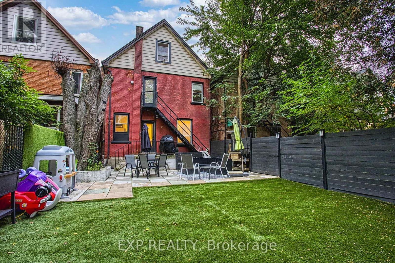 176 Emerald Street S, Hamilton, Ontario  L8N 2V7 - Photo 41 - X12479075