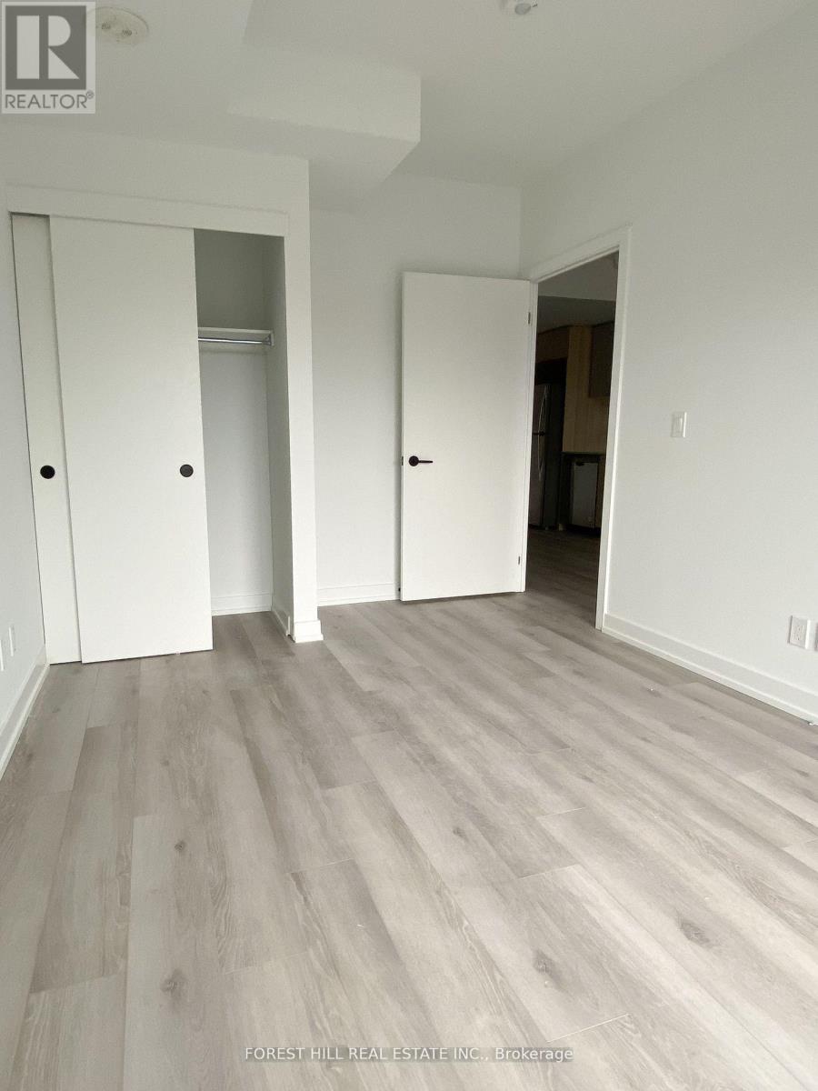 410 - 2000 Bathurst Street, Toronto (Humewood-Cedarvale), Ontario  M5P 0A7 - Photo 3 - C12479124