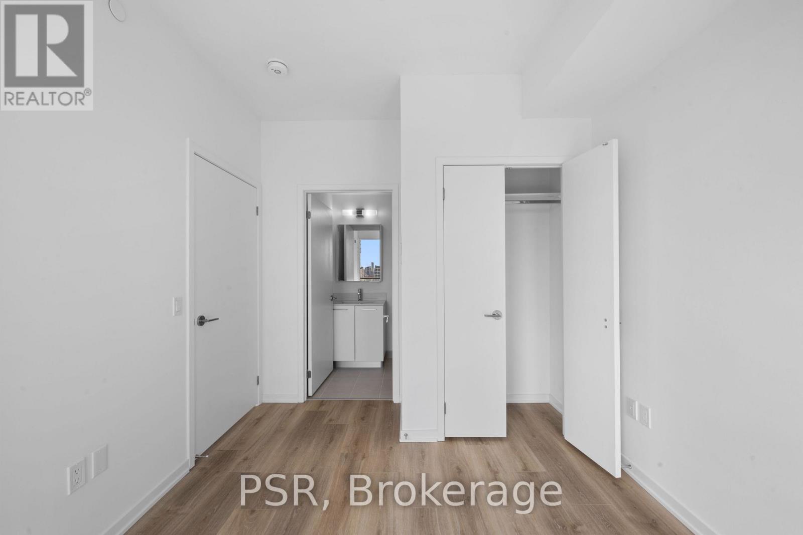 1609 - 101 Roehampton Avenue, Toronto, Ontario  M4P 2W2 - Photo 6 - C12479163