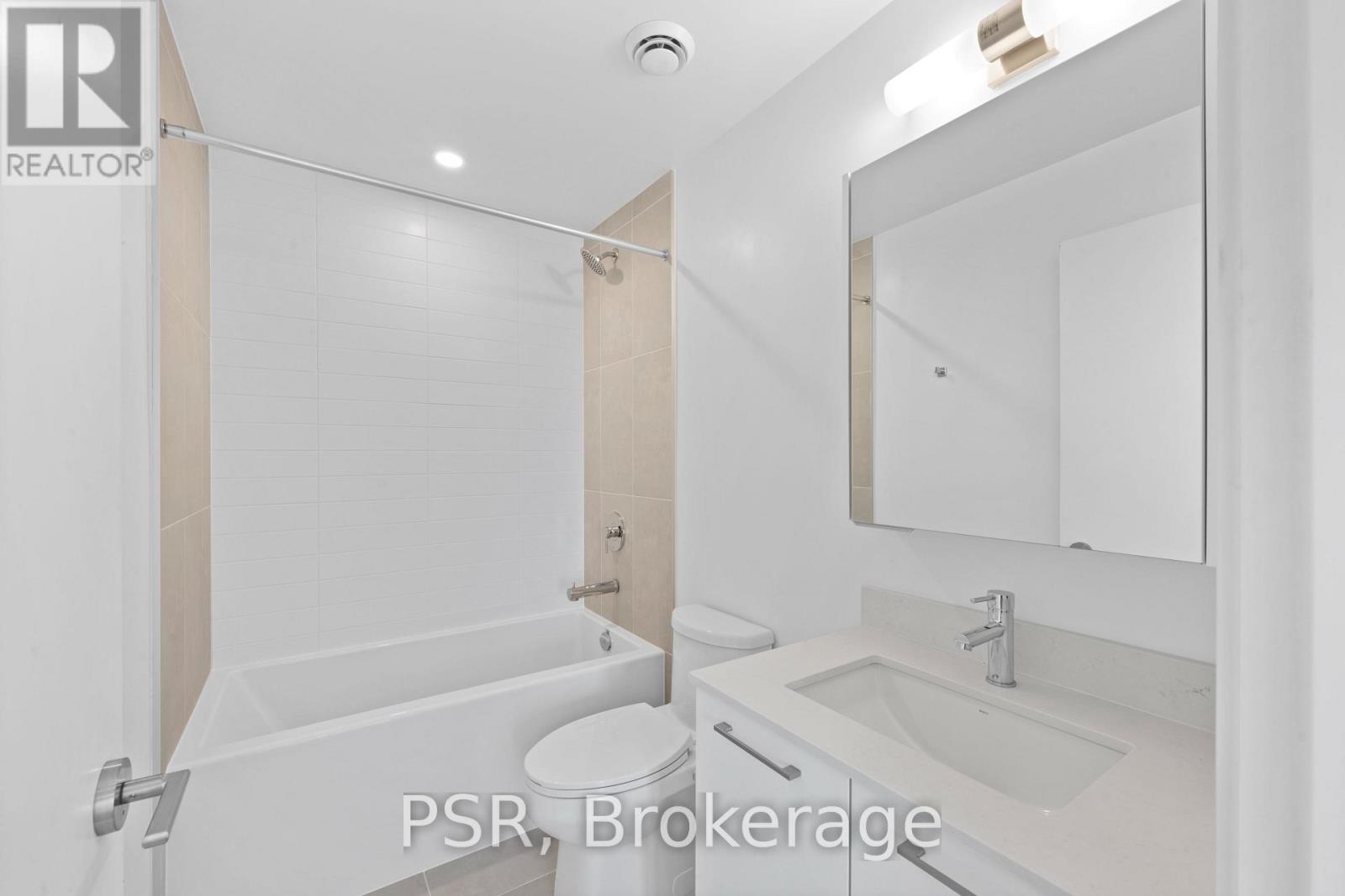 1609 - 101 Roehampton Avenue, Toronto, Ontario  M4P 2W2 - Photo 9 - C12479163
