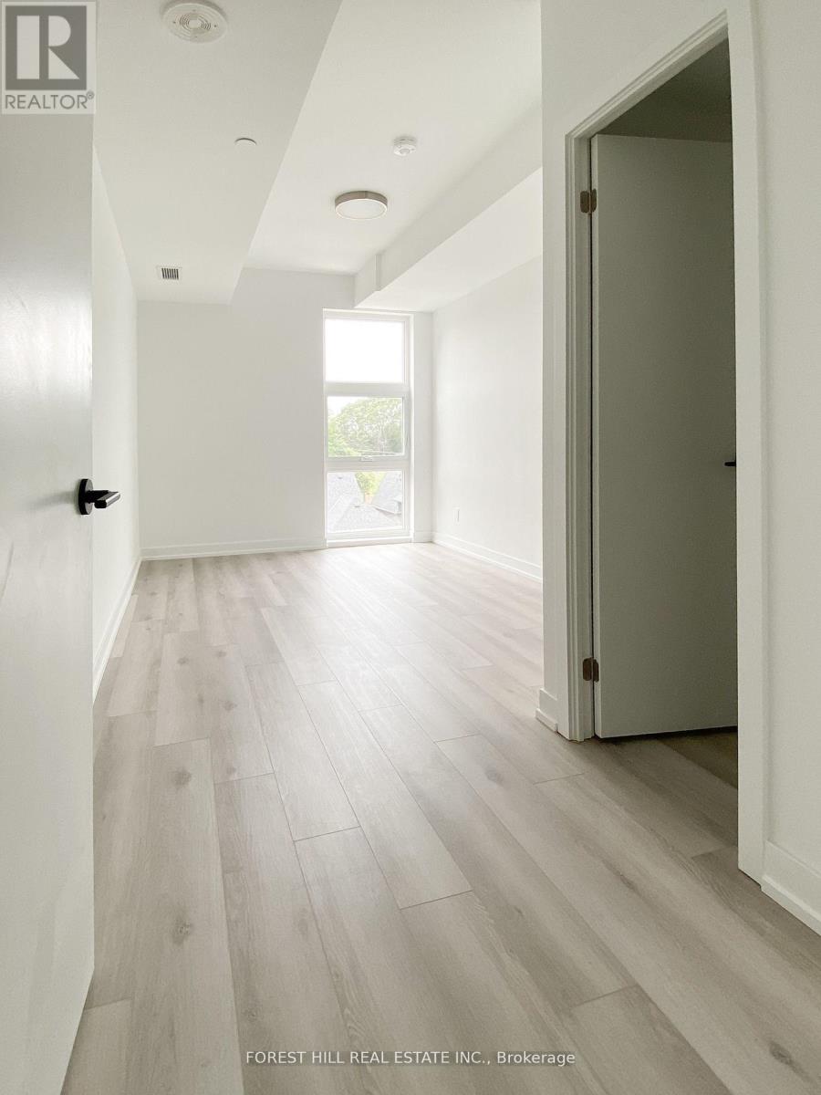 409 - 2000 Bathurst Street, Toronto (Humewood-Cedarvale), Ontario  M5P 0A7 - Photo 7 - C12479172