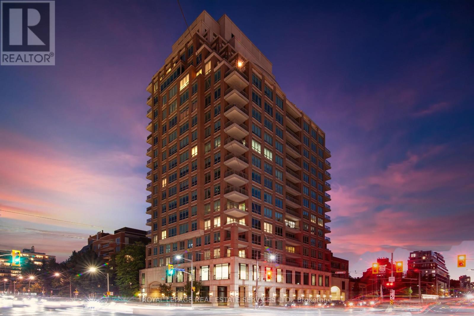 1701 - 155 St Clair Avenue W, Toronto, Ontario  M4V 0A1 - Photo 2 - C12479228