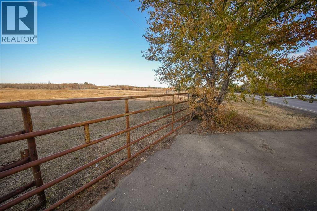 39440 C&e Trail, Blackfalds, Alberta  T0M 0J0 - Photo 4 - A2266552