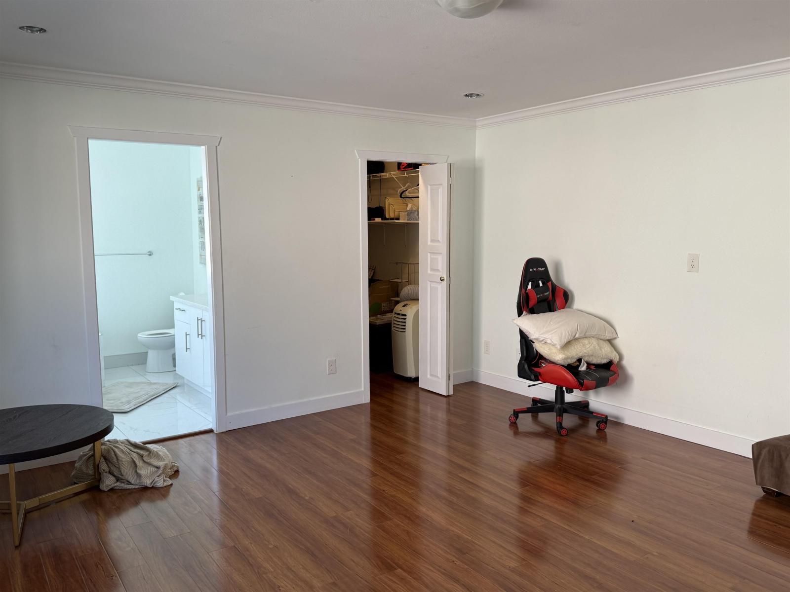 18048 64 Avenue, Surrey, British Columbia  V3S 1Z5 - Photo 15 - R3035819