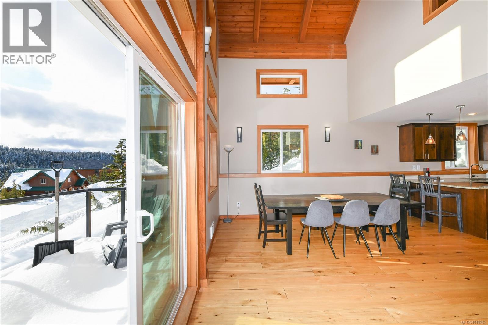 570 Arrowsmith Ridge, Courtenay, British Columbia  V9J 1L0 - Photo 17 - 1018203