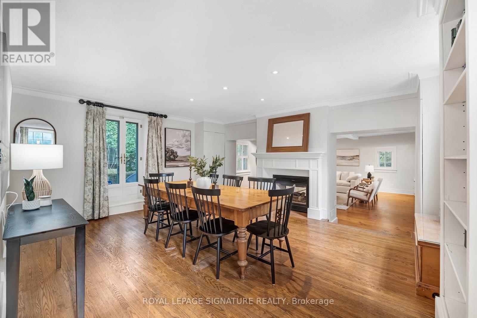 22 Beechwood Crescent, Toronto, Ontario  M4K 2K8 - Photo 8 - E12479193