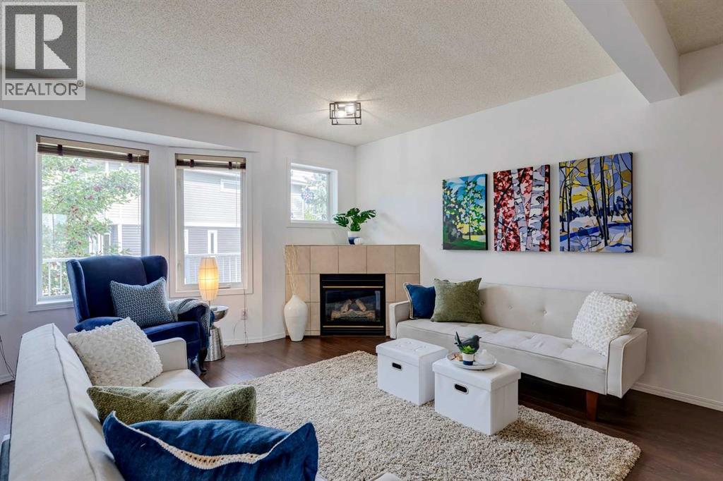 396 Regal Park Ne, Calgary, Alberta  T2E 0S6 - Photo 3 - A2265042